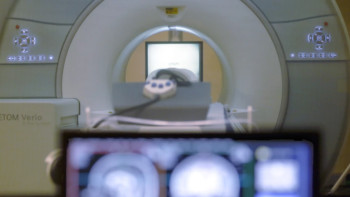 Фотография к новости: Нью-Йоркте ер адам МРТ аппаратының кесірінен қаза тапты