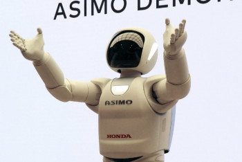 Жапонияда адам кейпіндегі алып роботтар жасалады