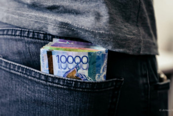 Фотография к новости: "Ұлттық банк қызметкері" шымкенттік зейнеткерді алдап кетті