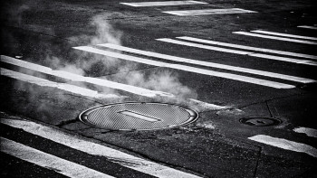 Фотография к новости: Қарағандыда екі жұмысшы кәріз құдығына түсіп, тұншығып қалды