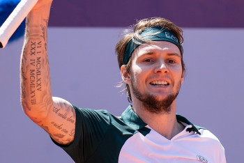 Фотография к новости: Александр Бублик ATP-250 турнирінің жартылай финалына шықты