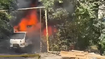 Фотография к новости: Алматыда жүк көлігі өртенді: Тұрғындар жарылыс туралы айтты