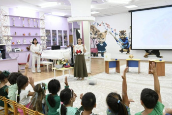 Фотография к новости: Бүлдіршіндерге балабақшадан бастап қалдықты сұрыптау үйретіліп жатыр