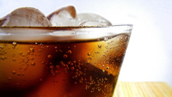 Фотография к новости: Енді Кока-кола дәмінен айырыла ма?