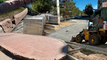 Фотография к новости: Жарты миллиард теңге: Қостанай әкімдігі тастөсеніштерді не үшін жаңартып жатыр?