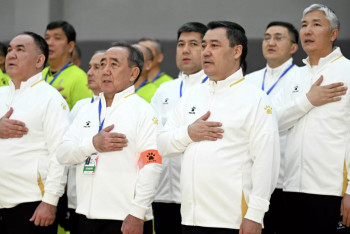 Фотография к новости: Қырғызстанда жаңа әнұранның үздік бес жобасы анықталды