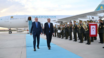 Фотография к новости: Қазақстан Президенті Түркияға ресми сапармен барды