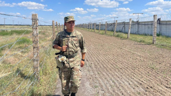 Фотография к новости: Жауынгер қашып бара жатқан тұтқынды ұстады