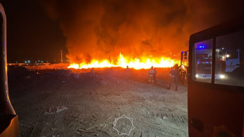 Фотография к новости: Астанадағы полигонда өртенген қоқыс сөндірілді