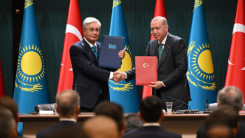 Фотография к новости: Тоқаев пен Ердоған 18 құжатқа қол қойды