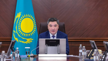 Фотография к новости: Олжас Бектенов: Жұмыссыздықпен күреске инвесторлар да атсалысуы қажет