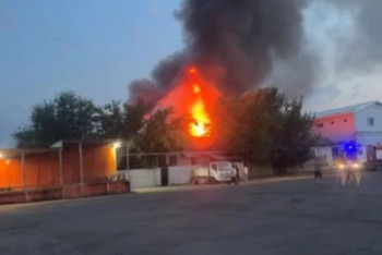 Фотография к новости: Алматы облысында құс фабрикасы өртеніп, бір адам мерт болды