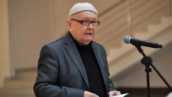 Фотография к новости: "Гипноз қолданады". Профессор Кәкен Қамзин пәтерінен қалай айырылғанын айтты