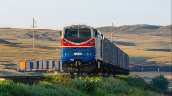 Фотография к новости: Қарызға белшесінен батқан ҚТЖ-ның жағдайы не болмақ? — министрлік жауабы