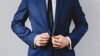 Фотография к новости: Скляр пиджакты қайдан сатып алатынын айтты