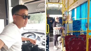 Фотография к новости: Итімен автобусқа кіре алмаған алматылық полиция шақыртқан