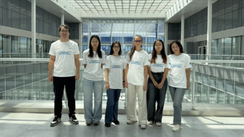 Фотография к новости: Қазақстандық оқушы қыздар халықаралық ІТ-олимпиадада медальдар жеңіп алды