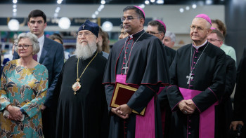 Фотография к новости: Астанада діндер лидерлері съезі қарсаңында екі көрме ашылды