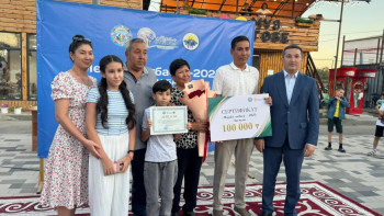 Фотография к новости: Қараталда «Мерейлі отбасы-2025» байқауының марапаттау рәсімі өтті