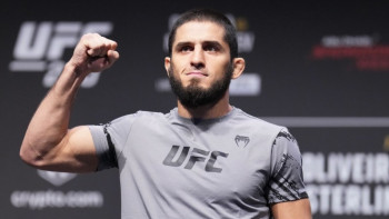 Фотография к новости: Шавкат Рахмоновтың салмағындағы чемпиондық атақ сарапқа салынады