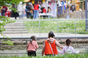 Фотография к новости: 125 мың теңгеге дейін: Қазақстанда аналарға қандай көмек бар?