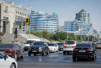 Фотография к новости: Қазақстанда жаңа автокөліктердің бағасы тағы да қымбаттады
