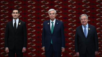 Фотография к новости: Тоқаевты Түрікменстан Президенті мен БҰҰ Бас хатшысы қарсы алды