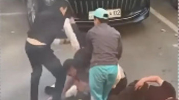 Фотография к новости: Алматы аулаларының бірінде жастар жаппай төбелес ұйымдастырды