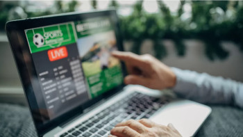 Фотография к новости: Құмар ойынға құл болған: әкімдіктің 54 қызметкері анықталды