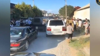 Фотография к новости: Түркістан облысында той кортежін ұйымдастырғандар жауапқа тартылды