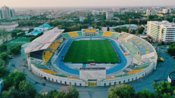 Фотография к новости: Алматыда Дженнифер Лопестің концертіне орай Орталық стадион жедел жөнделіп жатыр