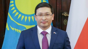 Фотография к новости: Президент Марғұлан Баймұханды бірден екі қызметке тағайындады