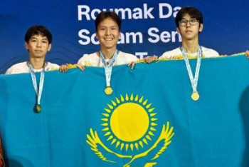 Фотография к новости: Жасанды интеллект олимпиадасы: Қазақстандық оқушылар Пекинде жетістікке жетті