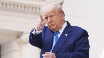 Фотография к новости: Трамп Путин және Зеленскиймен үшжақты саммит өткізуге дайын