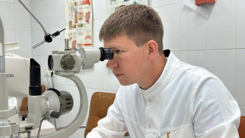 Фотография к новости: Офтальмохирург: Көз жанарын сақтаудың басты жолы – ерте диагностика