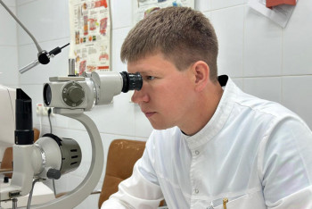 Фотография к новости: Офтальмохирург: Көз жанарын сақтаудың басты жолы – ерте диагностика