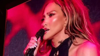 Фотография к новости: Джей Лоның концертіне шегіртке де "келді"