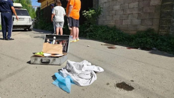 Фотография к новости: Алматыда жол талғамайтын көлік 11 жасар баланы қағып кетті