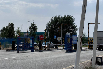 Фотография к новости: Қазақ-қырғыз шекарасында кезекте тұрғандар жанжалдасып қалды