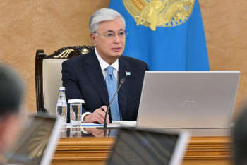 Фотография к новости: Тоқаев Қытайдың ЖИ дамыту жөніндегі Дүниежүзілік ұйым құру бастамасын қолдады