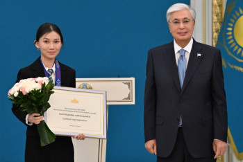 Фотография к новости: Президент: Олимпиада жеңімпаздарының ұстаздары мемлекеттік марапатқа лайық