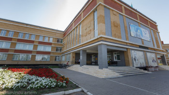 Фотография к новости: Үш ауысымды мектептер мәселесі биыл толық шешіледі – Бейсембаев