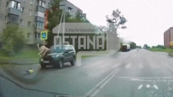 Фотография к новости: Жаяу жүргіншілер өткелінде жүкті әйел мен баласын көлік қағып кетті