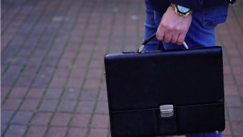 Фотография к новости: Қорғаныс министрлігі Польшада әскери атташенің ұсталғанын растады