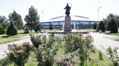 "Таза Қазақстан": Талдықорғанда үйлер мен саябақтар жөнделіп жатыр