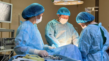 Фотография к новости: Дәрігерлер жүкті әйелге ота жасап, сәбиді аман алып қалды