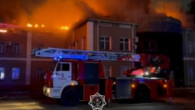 Шымкентте әкімдік өртенді