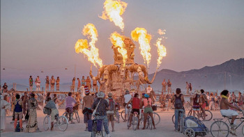 Фотография к новости: Аңызға айналған "Burning Man" фестивалінде түркі мәдениеті алғаш рет таныстырылады