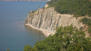 Фотография к новости: 70 метрлік жардан құлап, үш күн суда жатқан жасөспірім ғажайыптың арқасында аман қалды