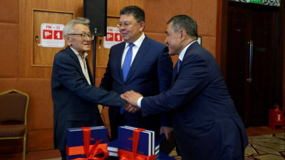 91 жастағы экс-министрдің Қазақстанның су шаруашылығы туралы кітабы шықты